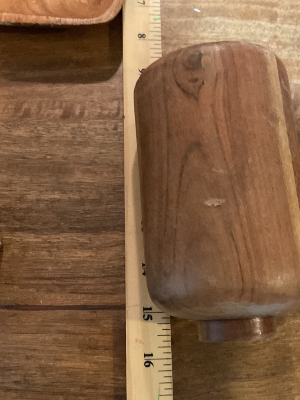 Wood items - Picture 6 of 9